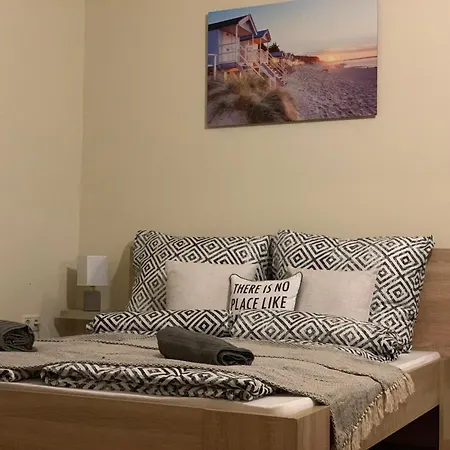 Háromszobás A Főutcán Apartamento *