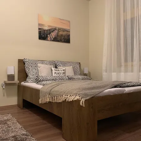 Haromszobas A Foutcan *